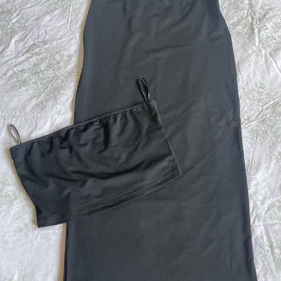 Black 2 pc tube top and pencil skirt set Large - Picture 1 of 3